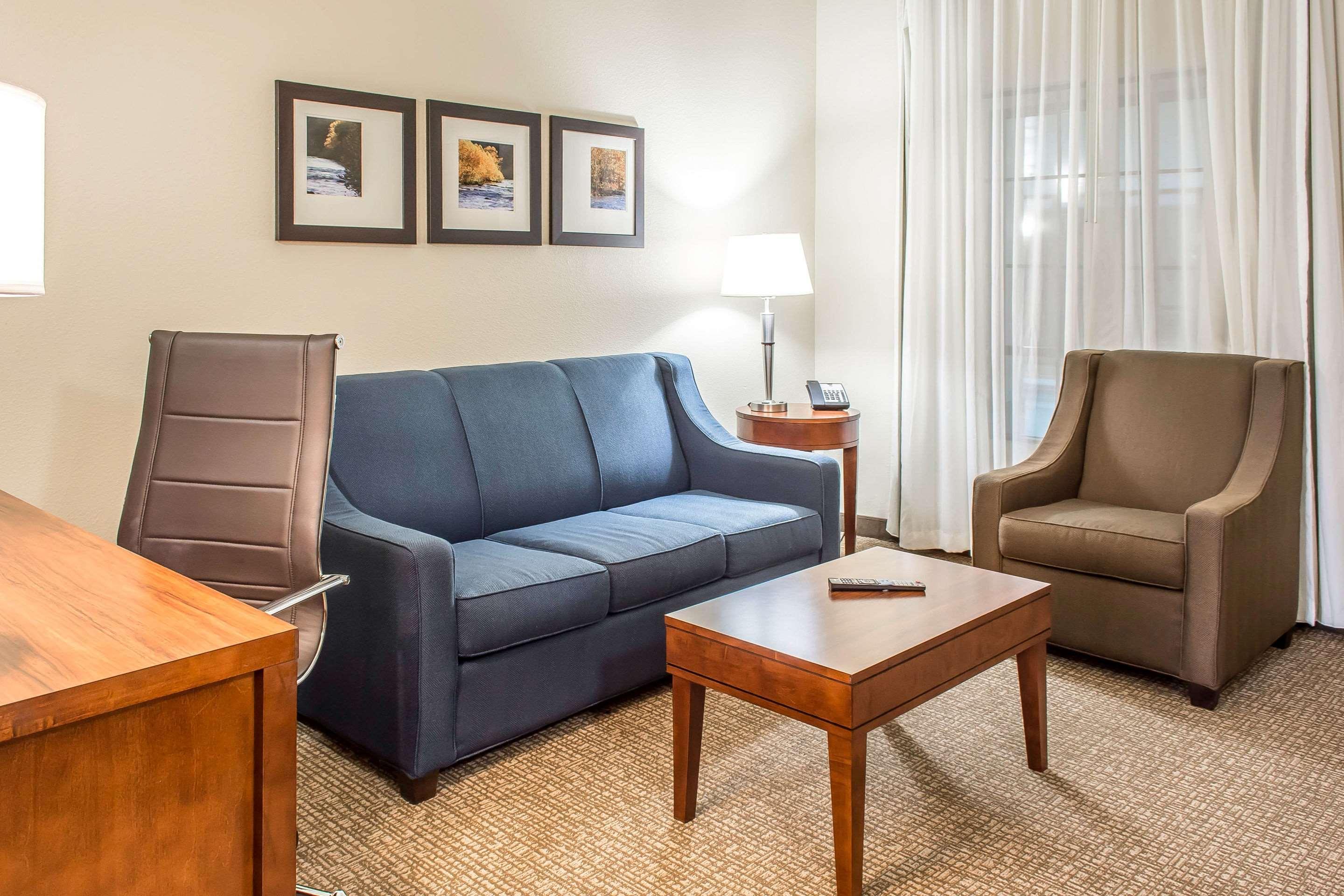 Comfort Suites Near Potomac Mills Woodbridge Dış mekan fotoğraf