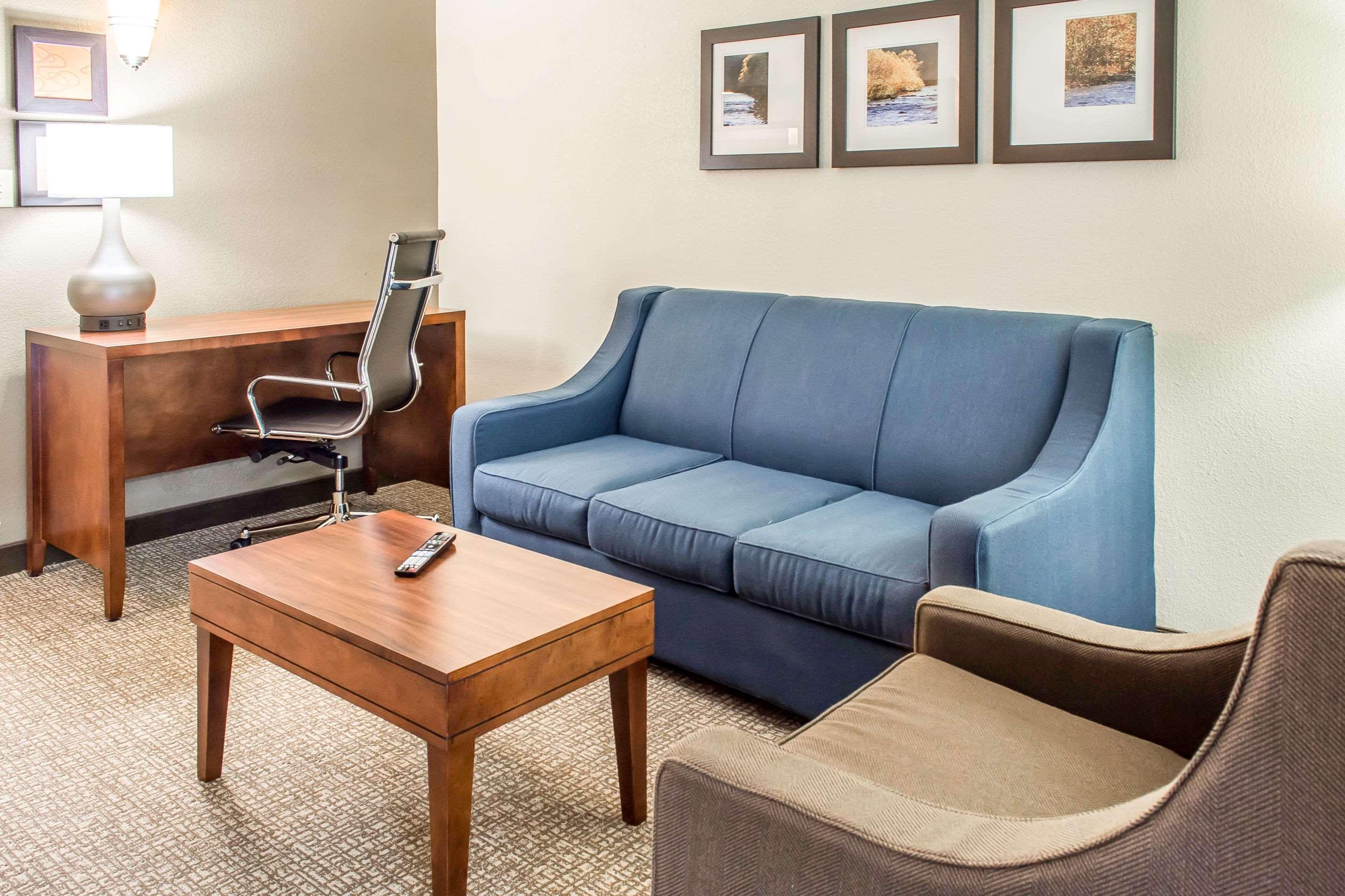 Comfort Suites Near Potomac Mills Woodbridge Dış mekan fotoğraf