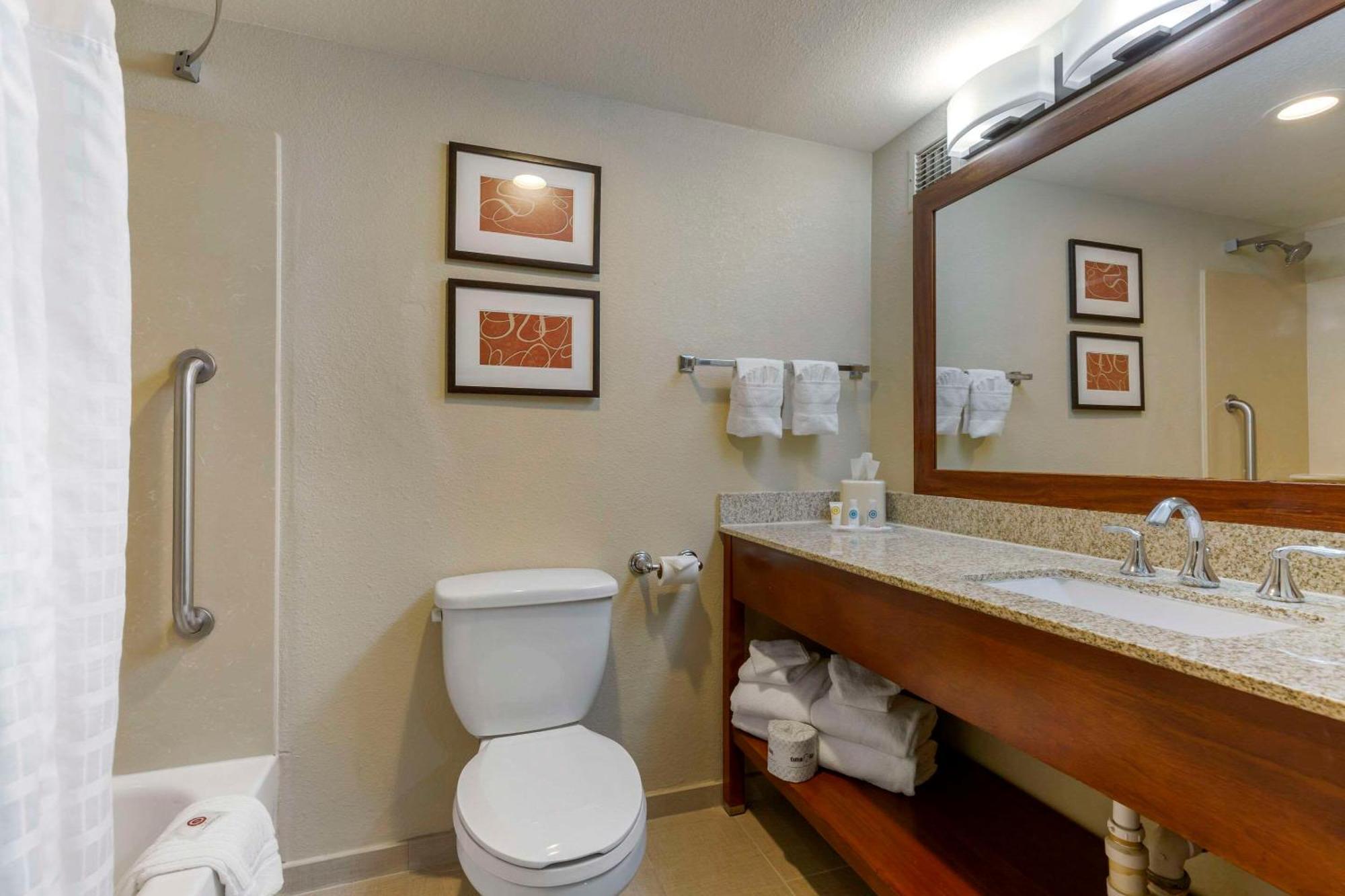 Comfort Suites Near Potomac Mills Woodbridge Dış mekan fotoğraf