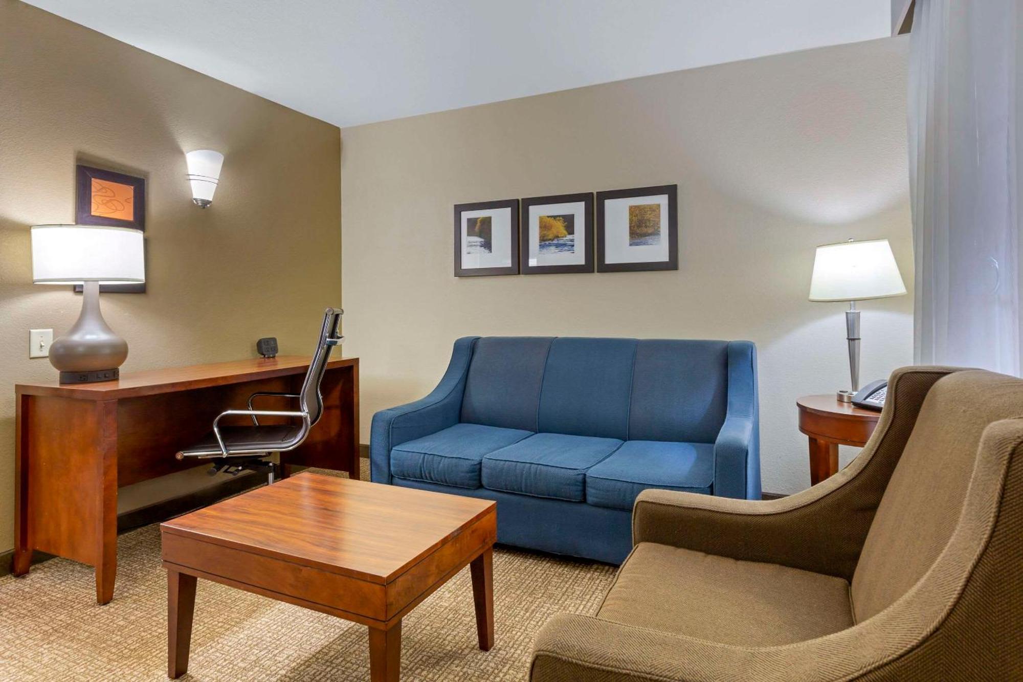 Comfort Suites Near Potomac Mills Woodbridge Dış mekan fotoğraf