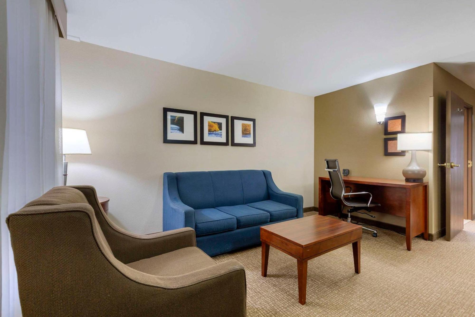 Comfort Suites Near Potomac Mills Woodbridge Dış mekan fotoğraf